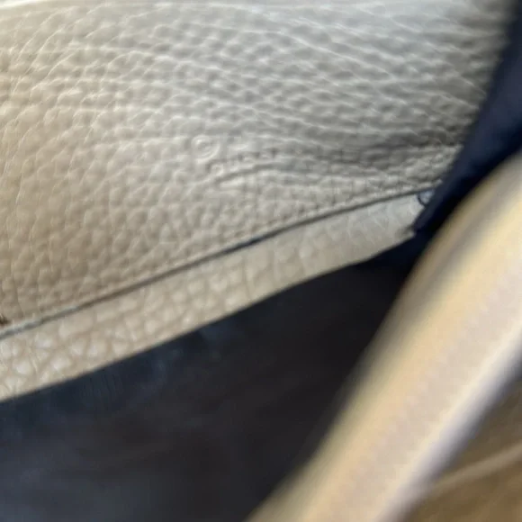 Gucci Zip Leather Wallet - Picture 8 of 9